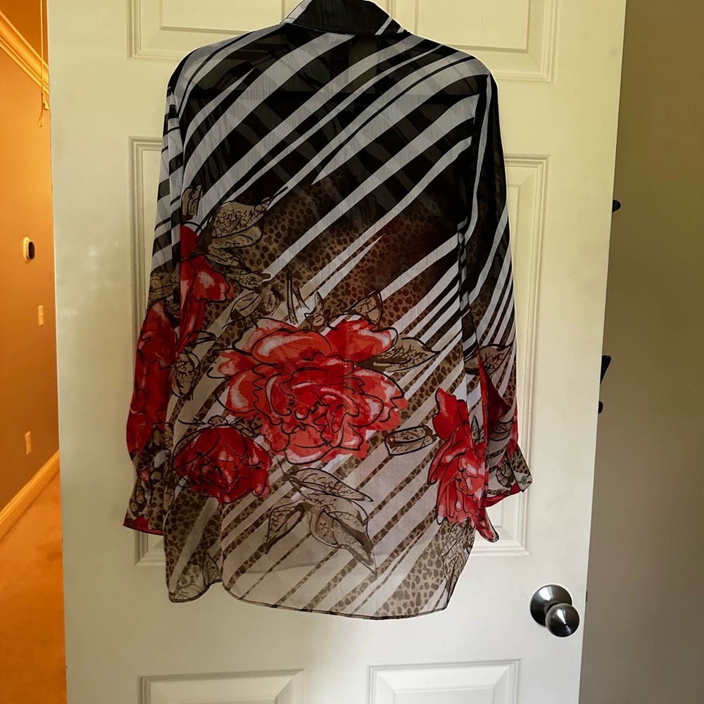 Multiples Size Medium Button Up Top. - image 2